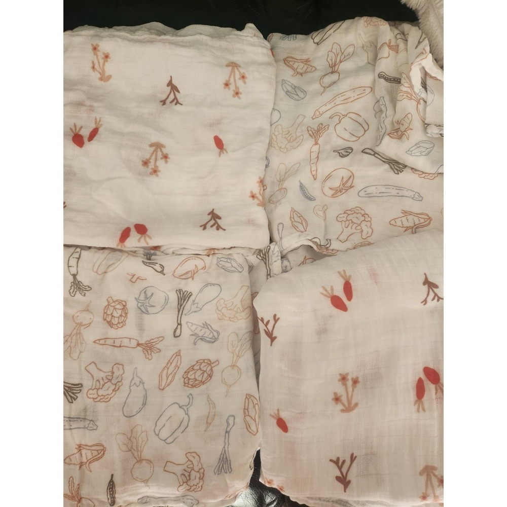 Lot of 4 Momcozy Muslin Swaddle Baby Blankets Little Homestead Vegtable Design
